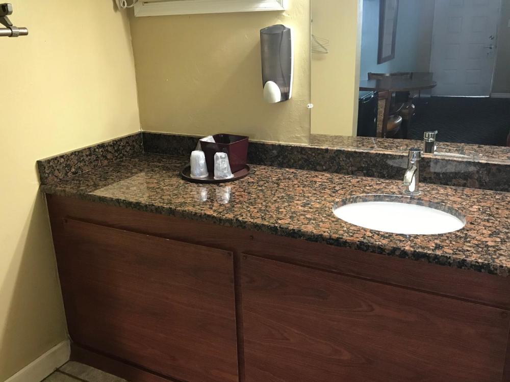 Double Room with Two Double Beds Non Smoking interior